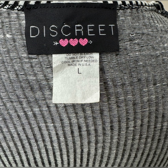 Caution To The Wind Black And White Stripe Stretch Open Robe Witch Costume L - Picture 6 of 6